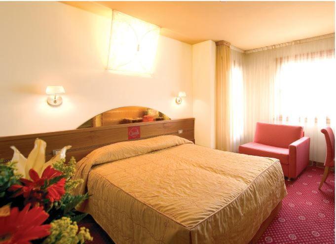 Hotel Ristorante La Casona Feltre Buitenkant foto