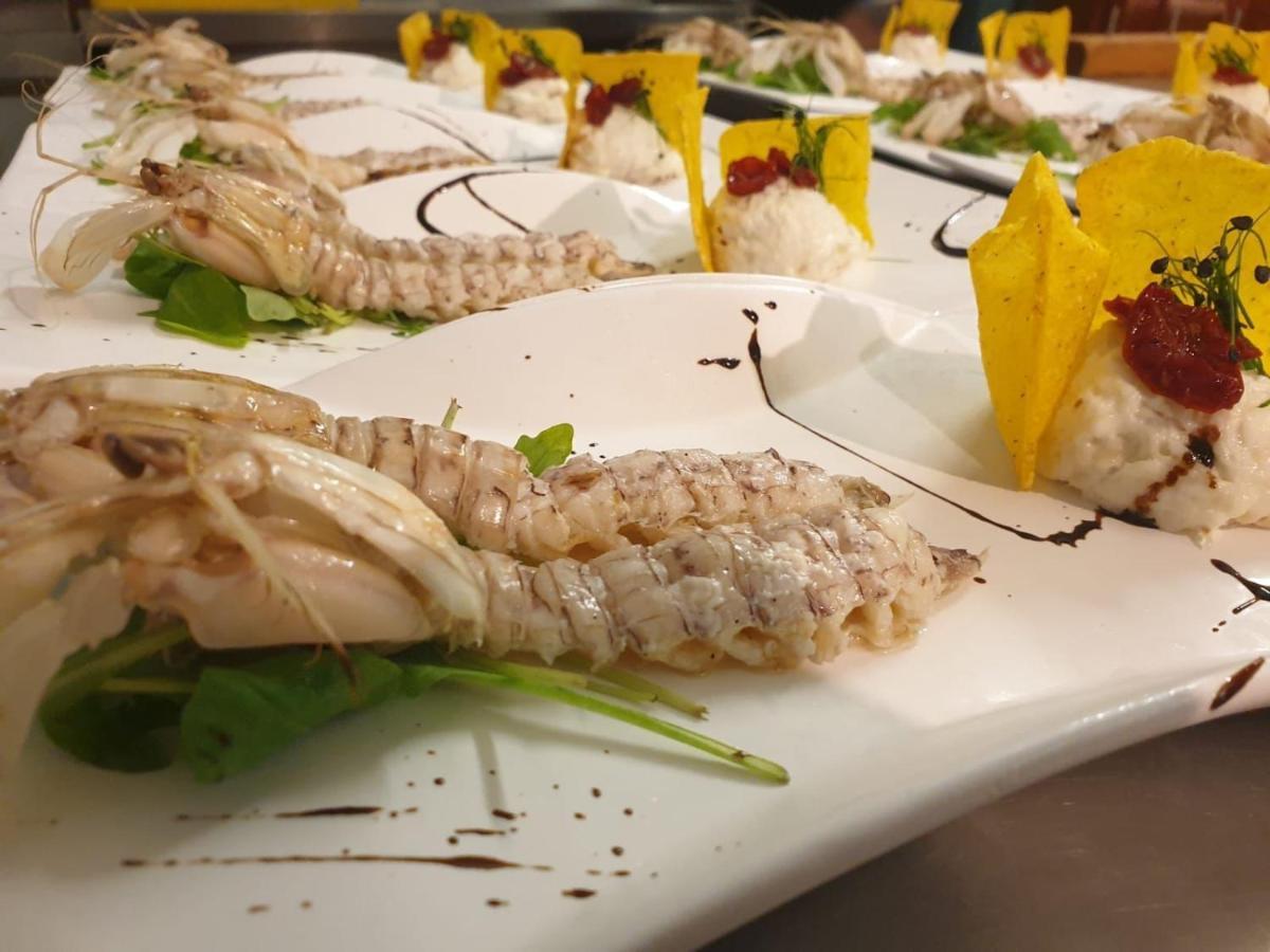 Hotel Ristorante La Casona Feltre Buitenkant foto