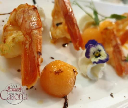 Hotel Ristorante La Casona Feltre Buitenkant foto